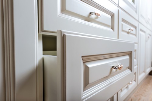 choose-the-storage-cabinets-that-will-compliment-your-home